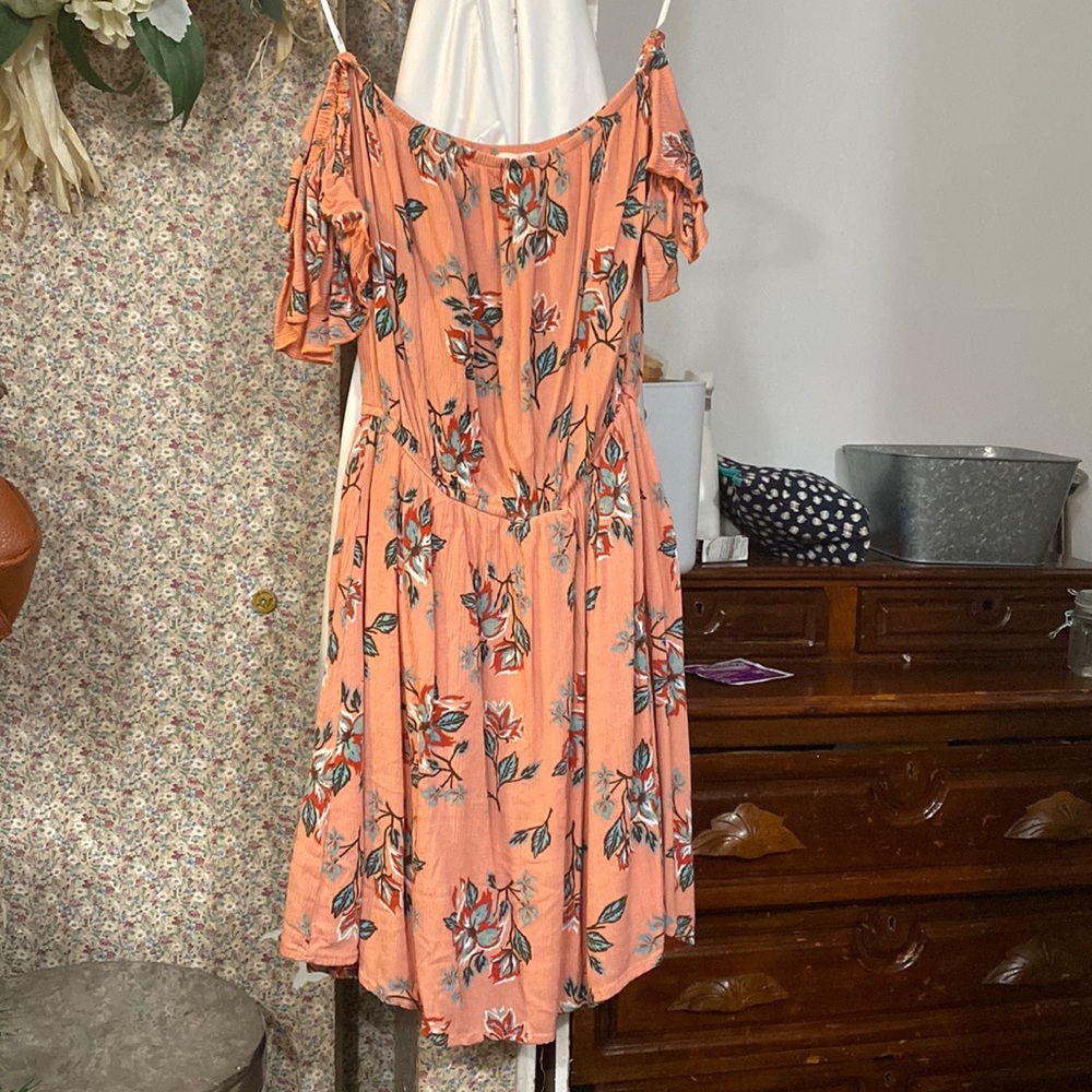 Strapless coral dress with flowers
